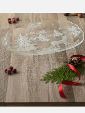 Mikasa Christmas Woods Frosted Glass Oval Platter 10x7
